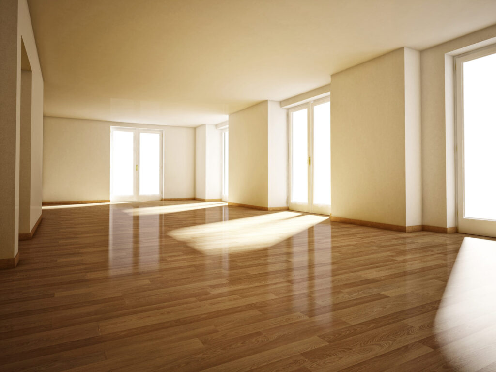 Prostor z obnovljenim parketom Prostor z obnovljenim parketom